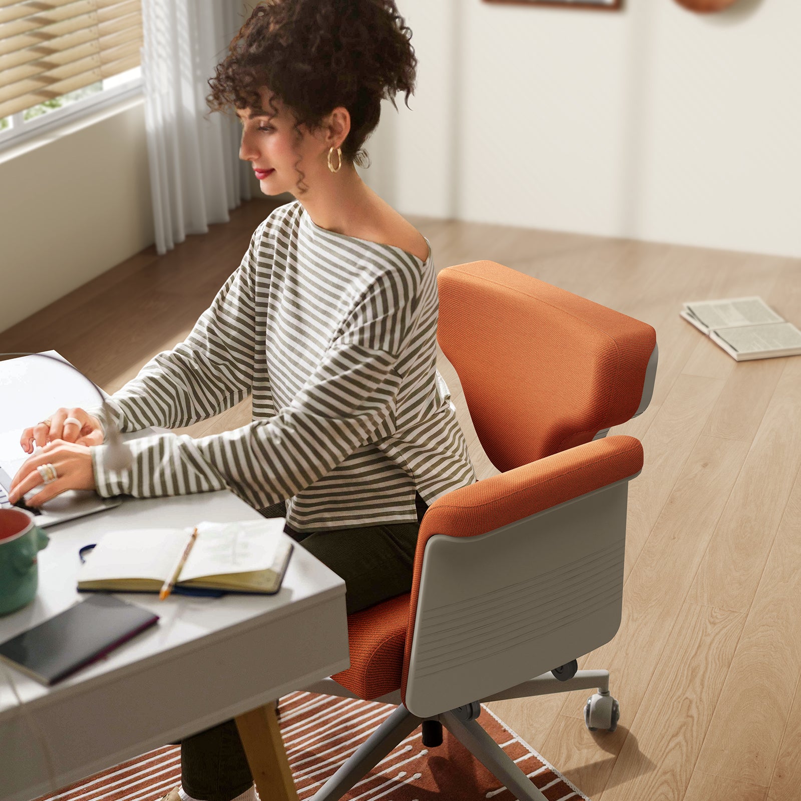 Chaise de bureau multi-positions Newtral Freedom-X avec accoudoirs - Orange